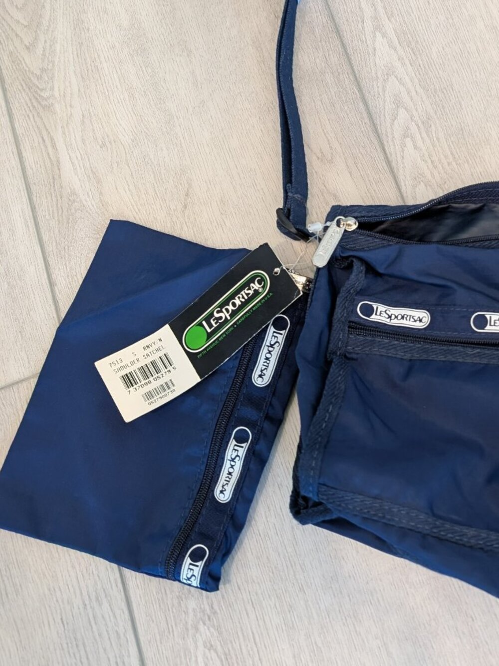 LeSportsac RARE VTG NWT 80s Deluxe Shoulder Satchel Navy 7513 Made in USA - Picture 14 of 16